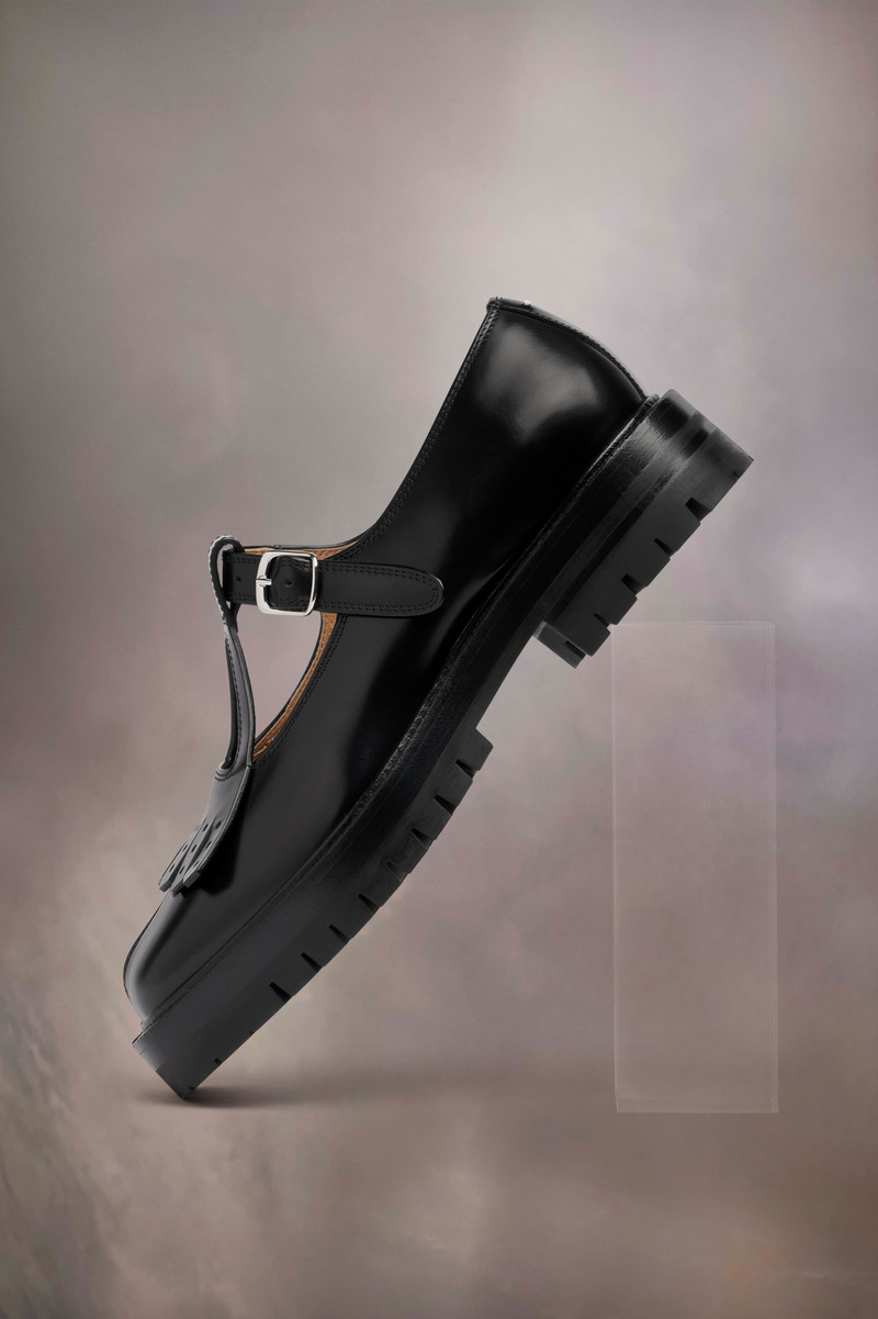 Maison Margiela Tabi Country Mary-Janes outlook