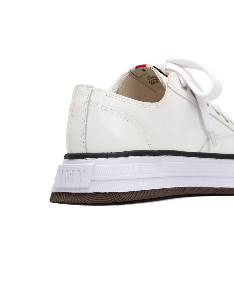 "YUCCA" OG Sole Leather Low-top Sneaker 7