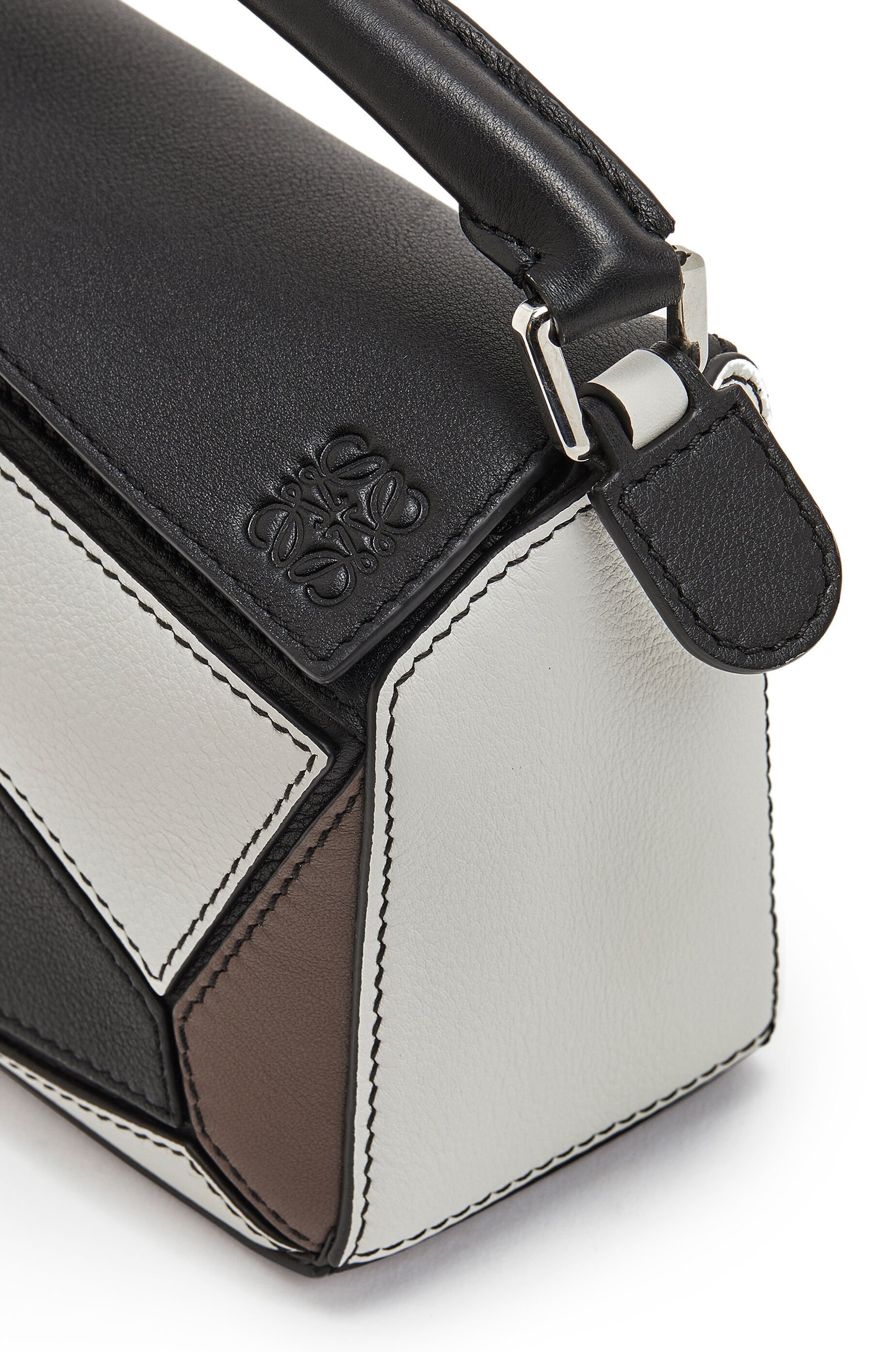 Mini Puzzle bag in classic calfskin - 6