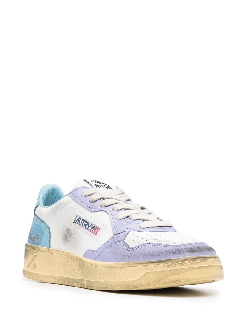 AUTRY Medalist low-top sneakers outlook