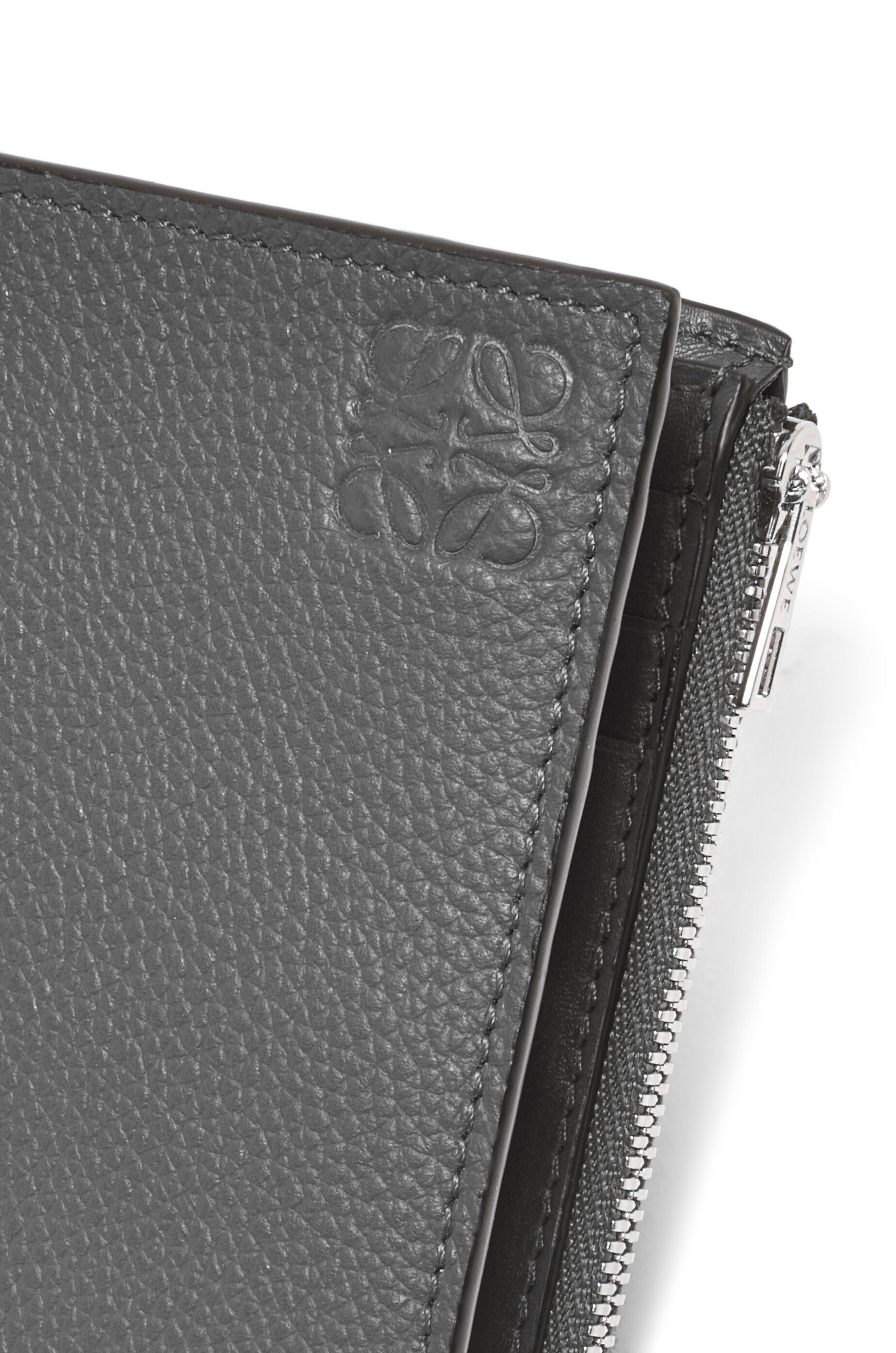 Slim compact wallet in soft grained calfskin - 5