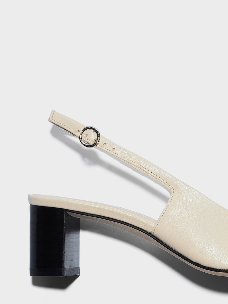 Jacqui Toe-Cap Pumps 4