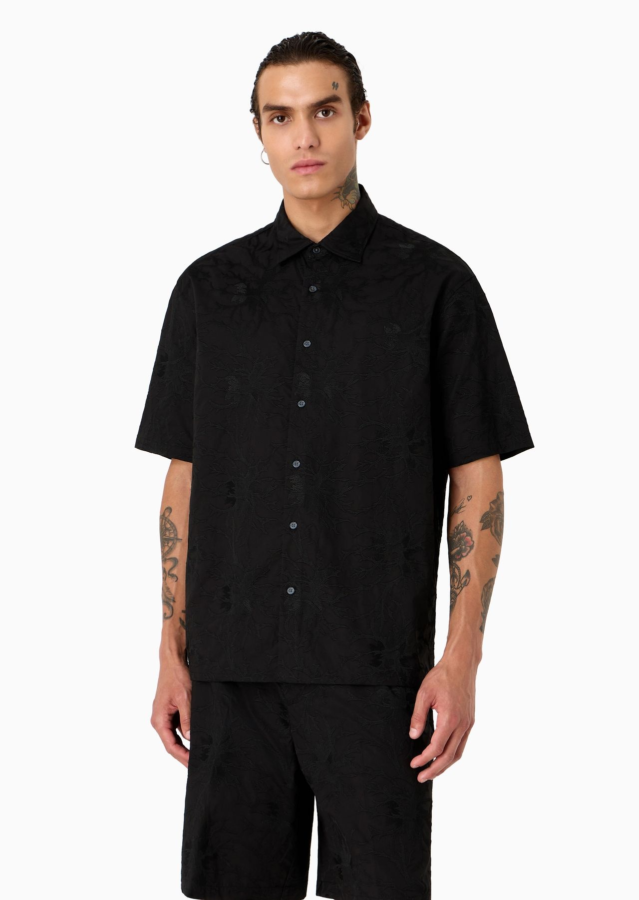 Oversized, short-sleeved poplin shirt with all-over ramage embroidery - 2