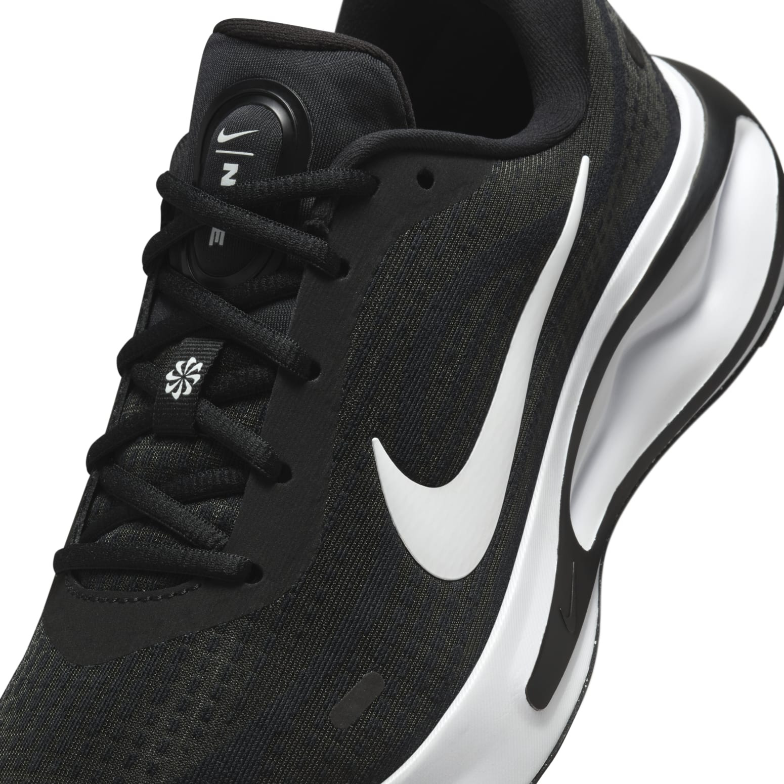 (WMNS) Nike Journey Run 'Black White' FJ7765-001 - 7