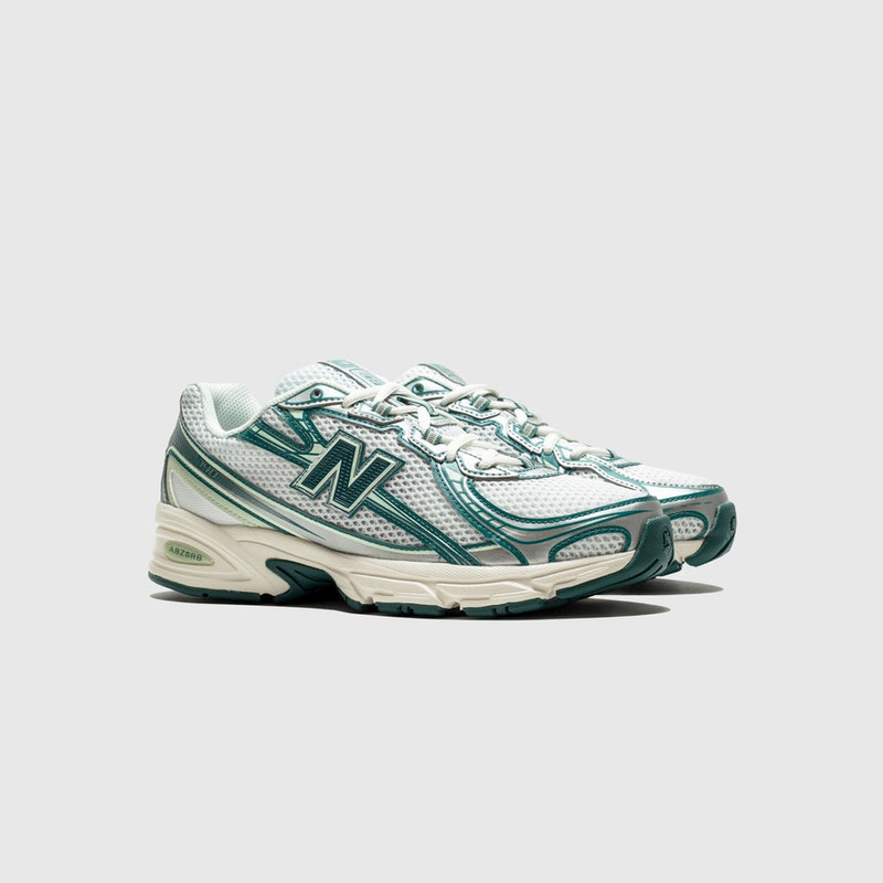 New Balance U740GR2 outlook