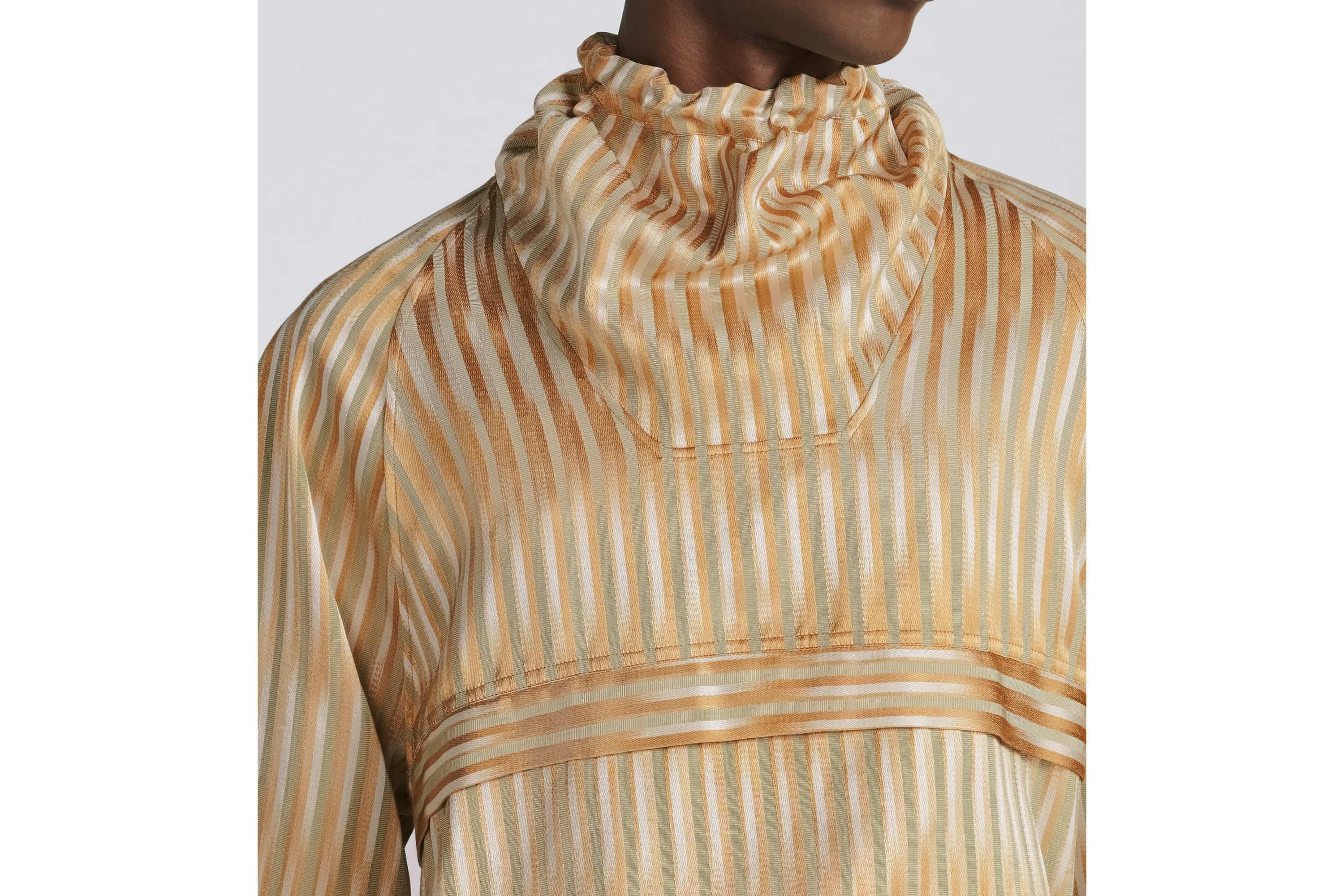 Pullover Shirt with High Collar - 7