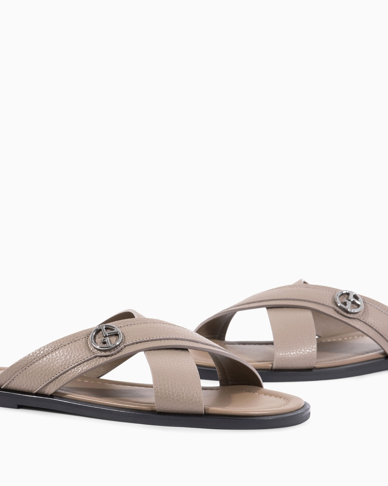 Pebbled-leather cross sandals - 3