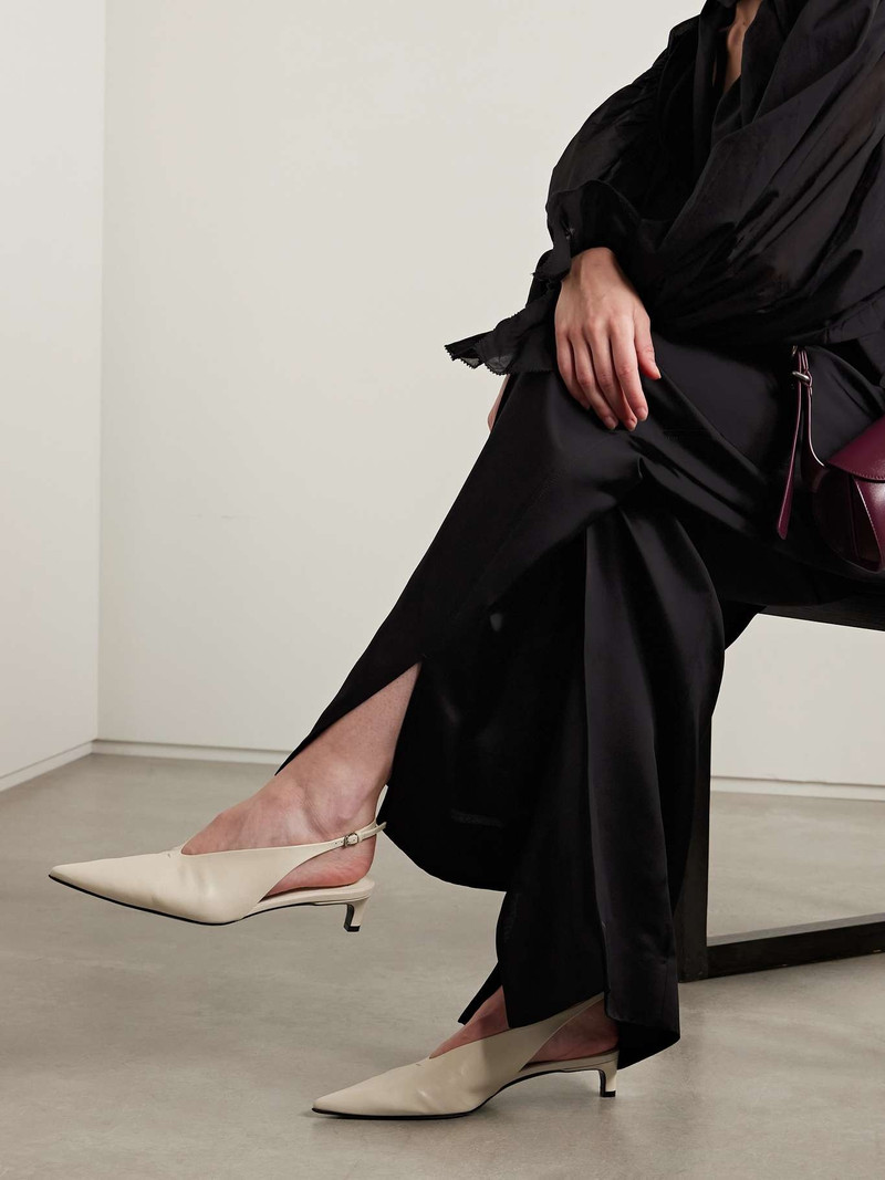 Jil Sander Leather slingback pumps Off-white outlook