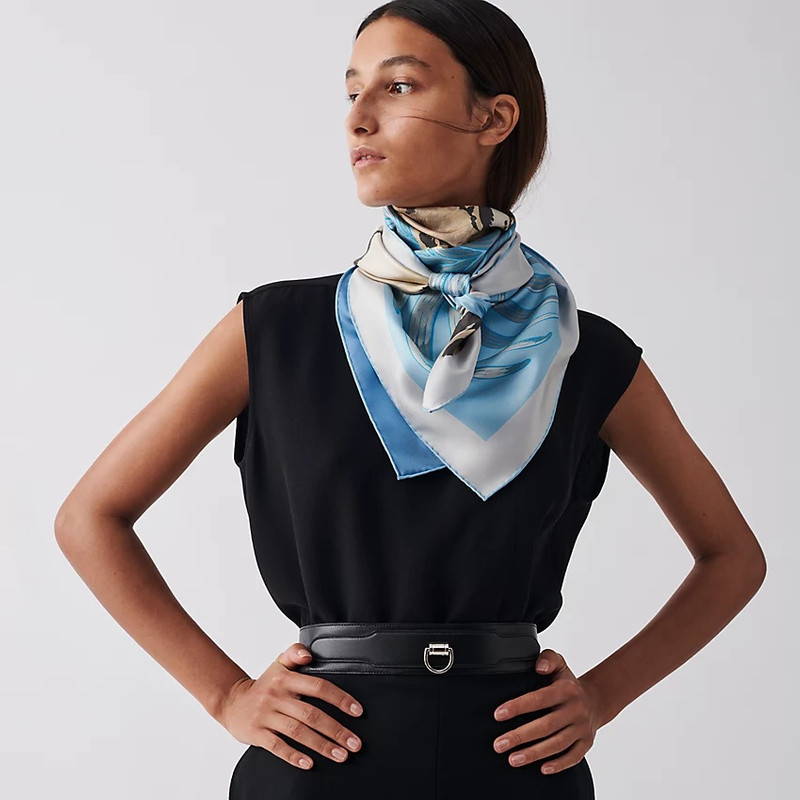 Hermès Tigre Royal double face scarf 90 outlook