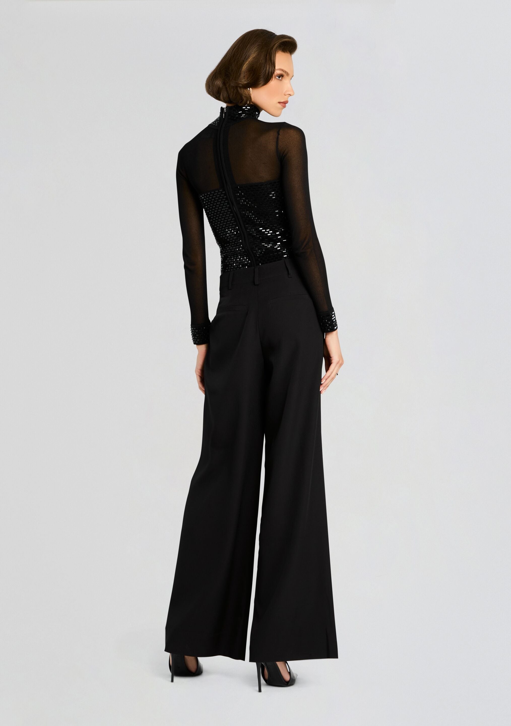 CLOVE EMBELLISHED TOP - 4
