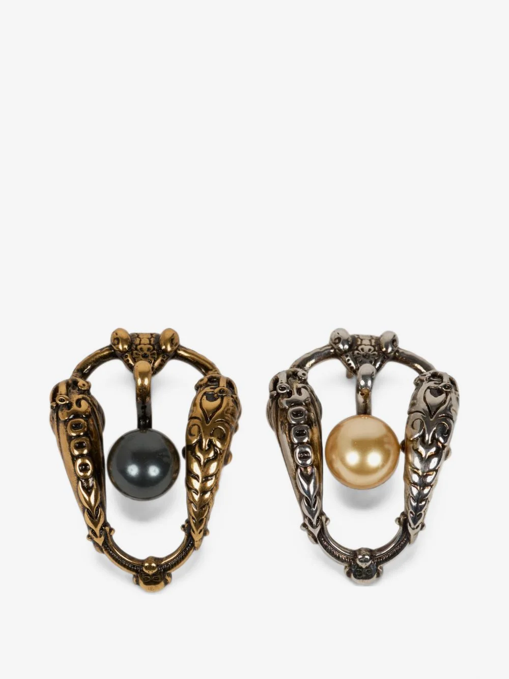 earrings with pearl bead and animal buckle - 1