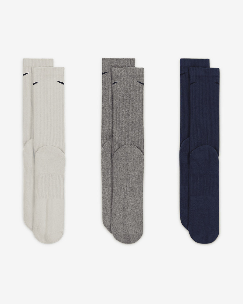 Nike Everyday Plus Cushioned Training Crew Socks (3 Pairs) 3