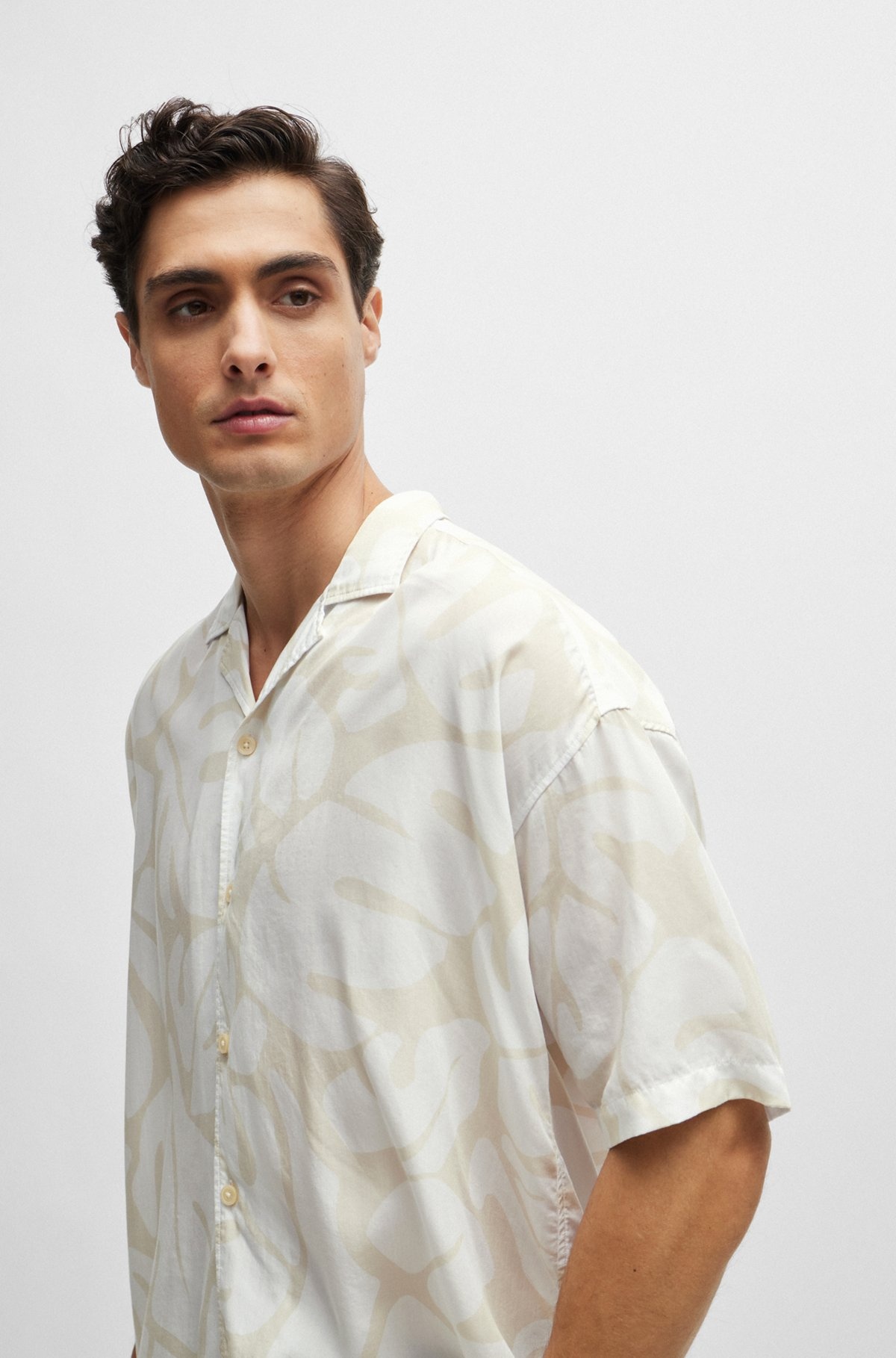 RELAXED-FIT SHIRT IN SEASONAL PRINT WITH CAMP COLLAR - 6