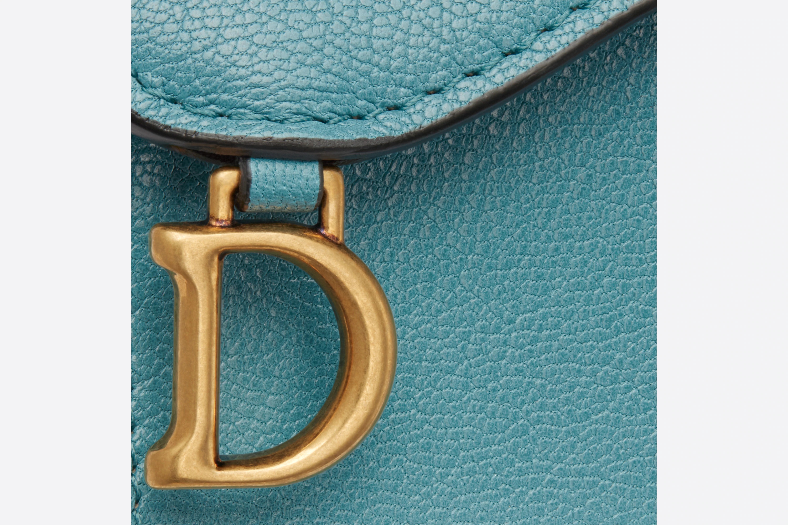 Saddle Flap Card Holder - 5