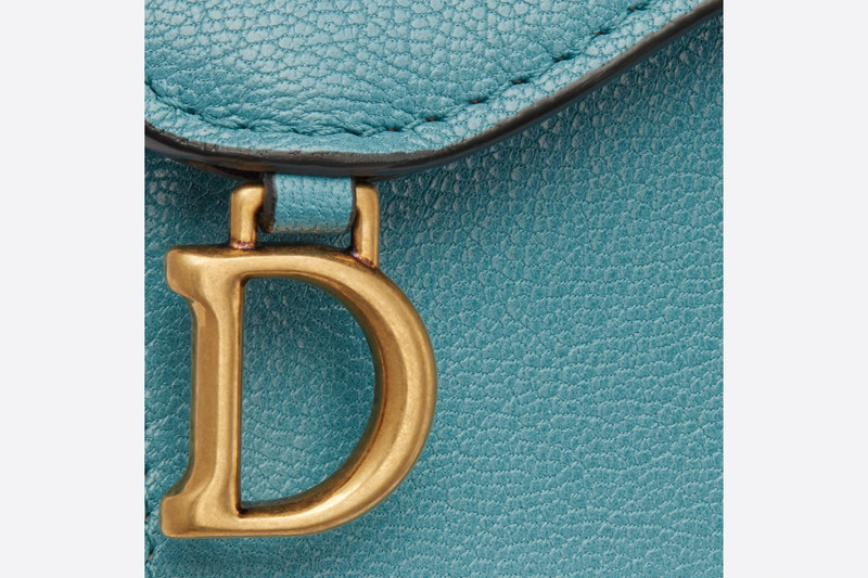 Saddle Flap Card Holder 5