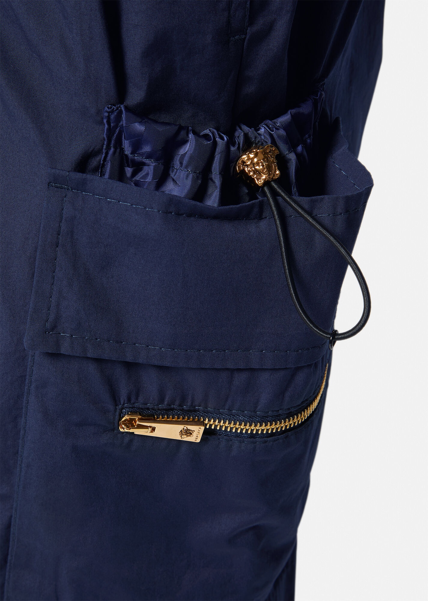 Medusa La Greca Cargo Shorts - 5