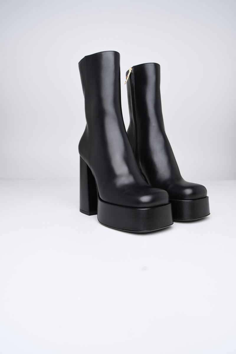 VERSACE BLACK LEATHER BOOTS - 2