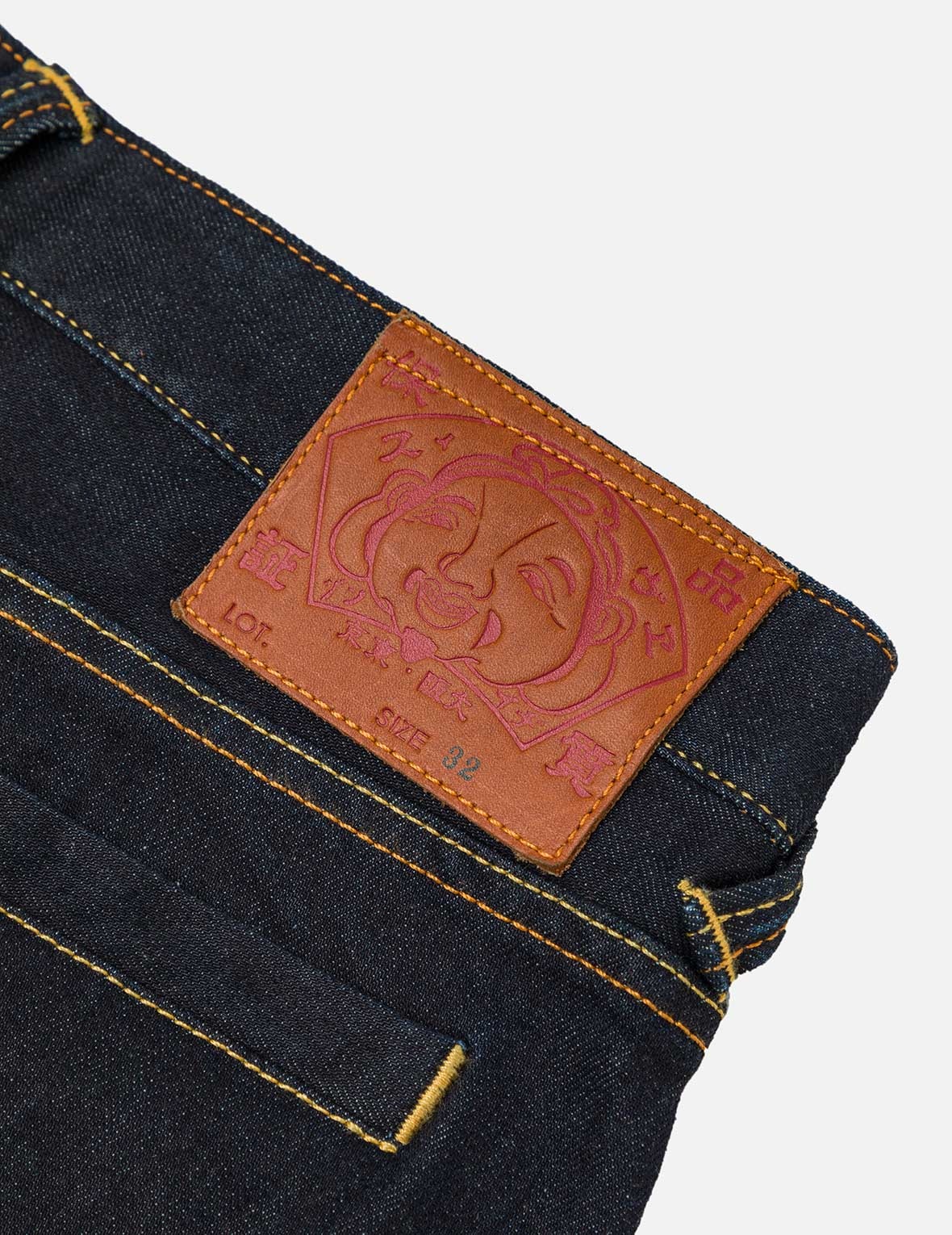Graffiti Daicock Print Regular Fit Denim Shorts - 11