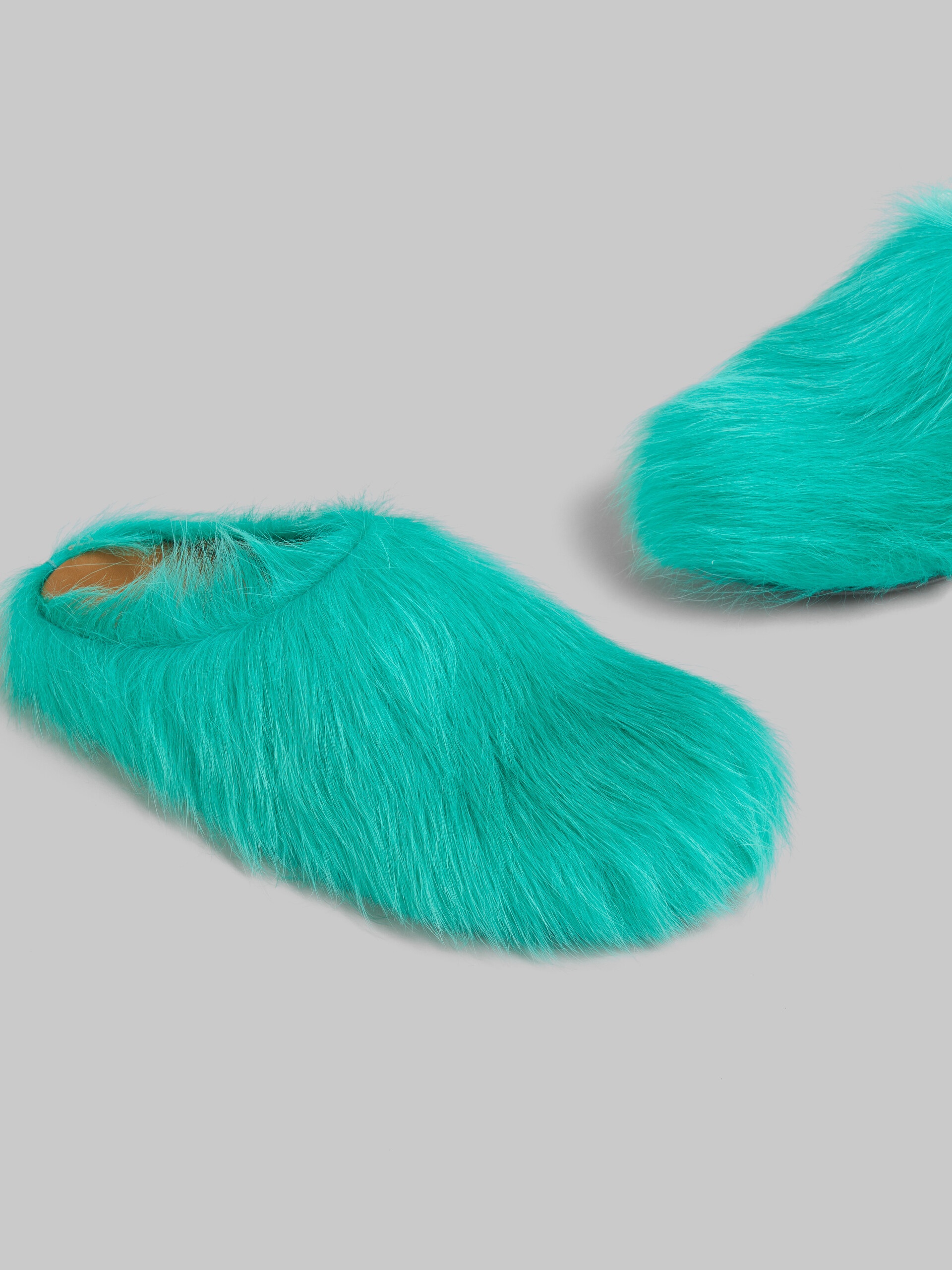 GREEN LONG-HAIR CALFSKIN FUSSBETT SABOT - 5