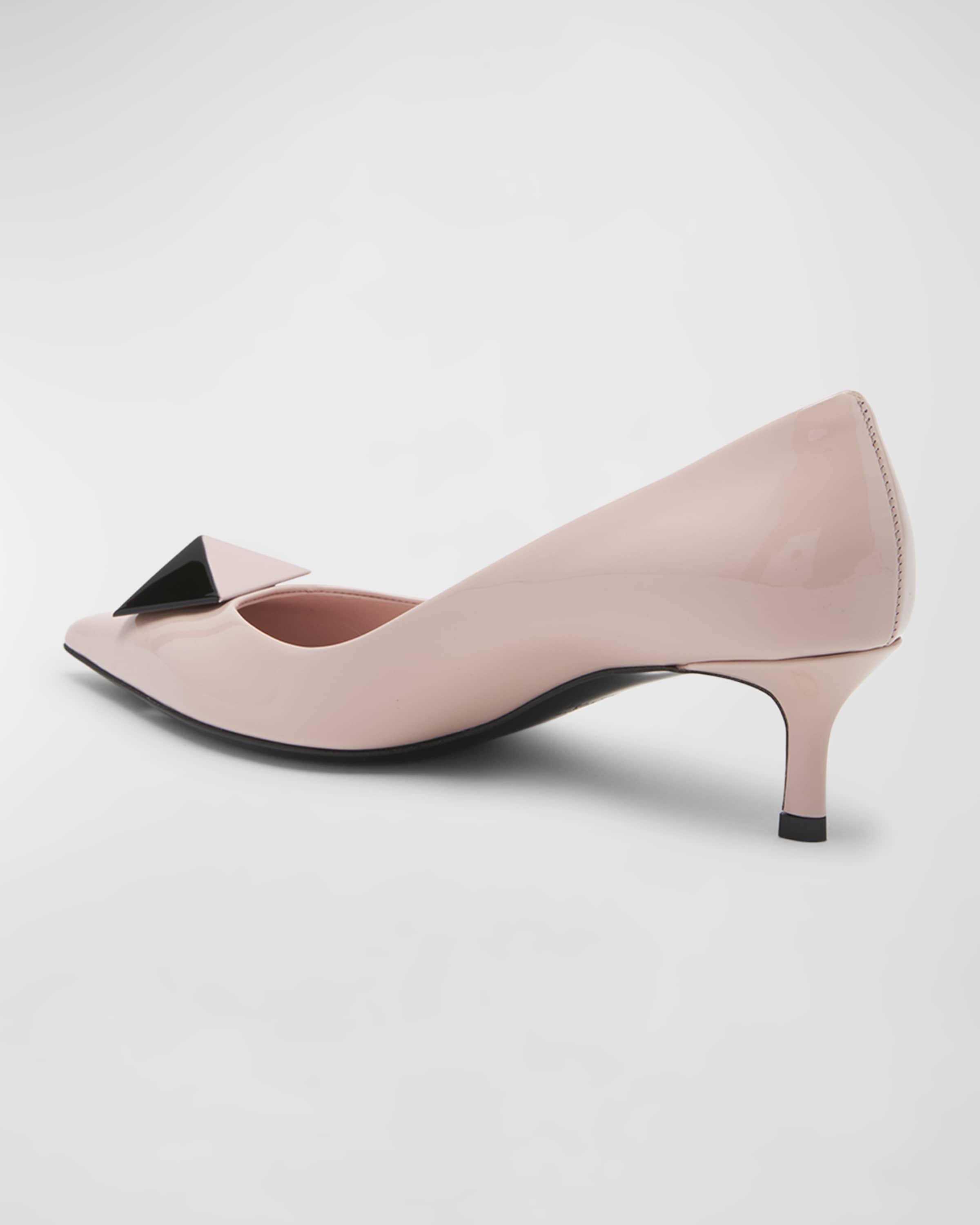 One Stud Calfskin Leather Pumps - 4