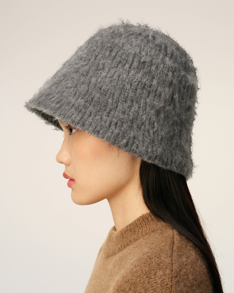 GREY MOHAIR AMI BUCKET HAT 5