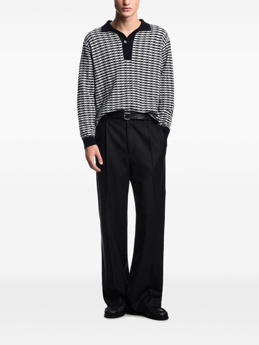 Wool V-Necked Sweater - 4