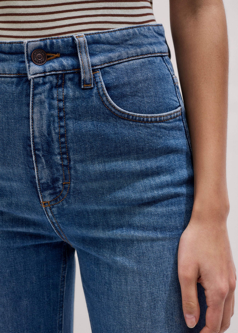 Leg Elongator Jean 5