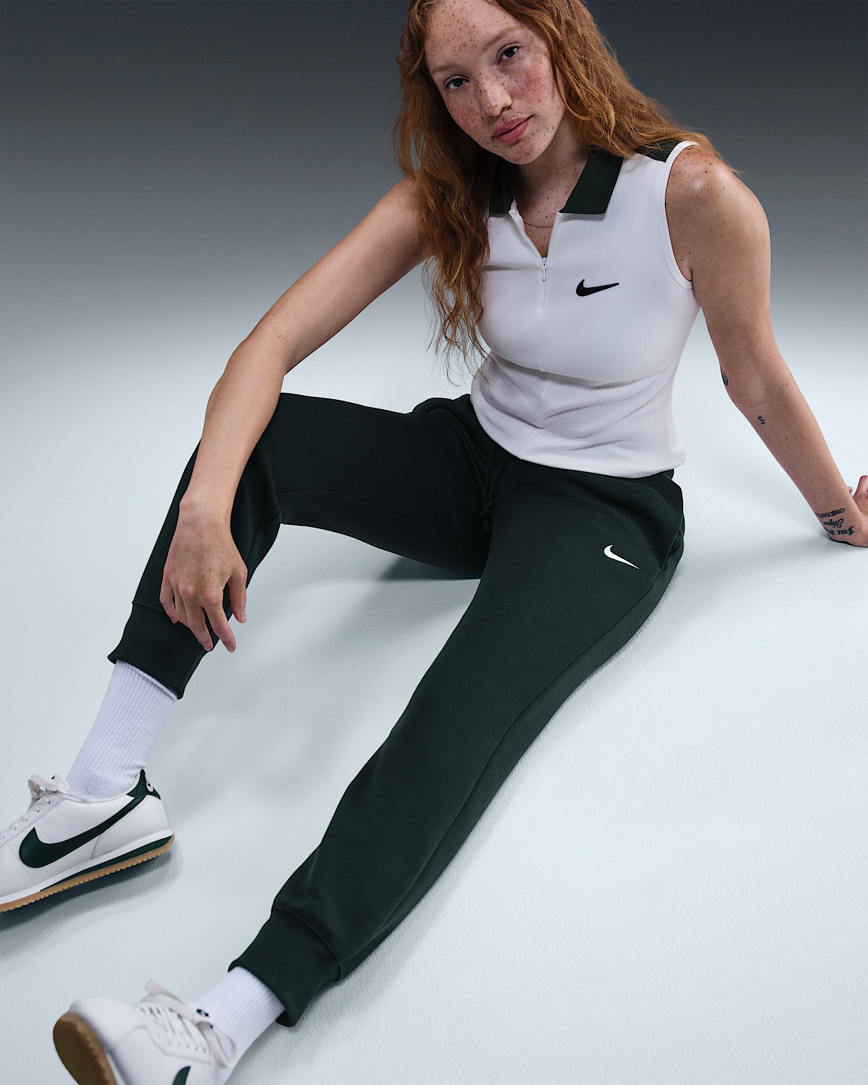 Nike Sportswear Phoenix Fleece Women's Mid-Rise Sweatpants - 5
