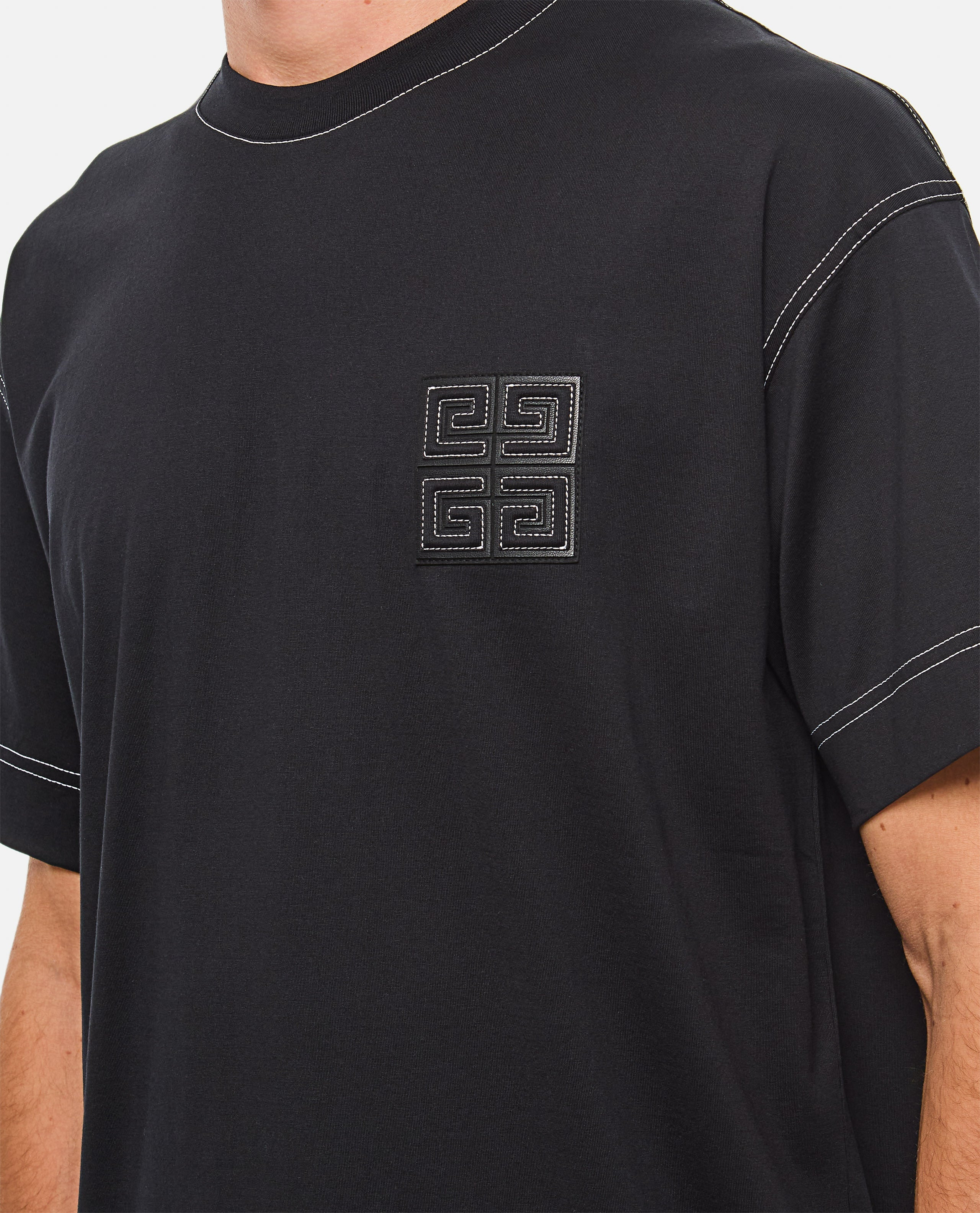 Givenchy Men Boxy Short Sleeve - 4