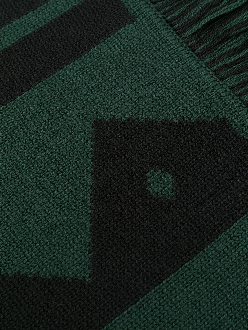 striped pattern scarf 3