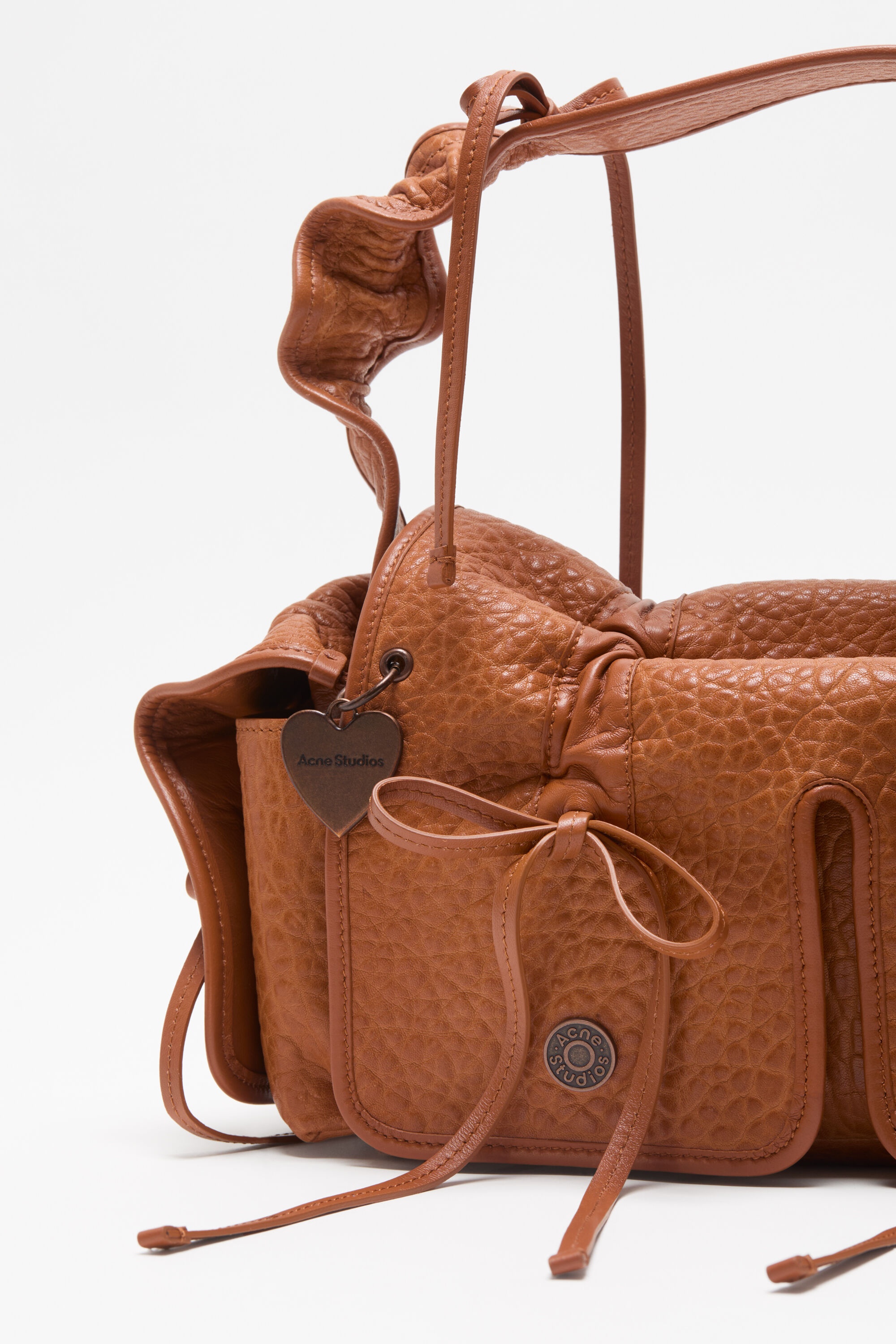 Multipocket grained leather bag - Cognac brown - 5
