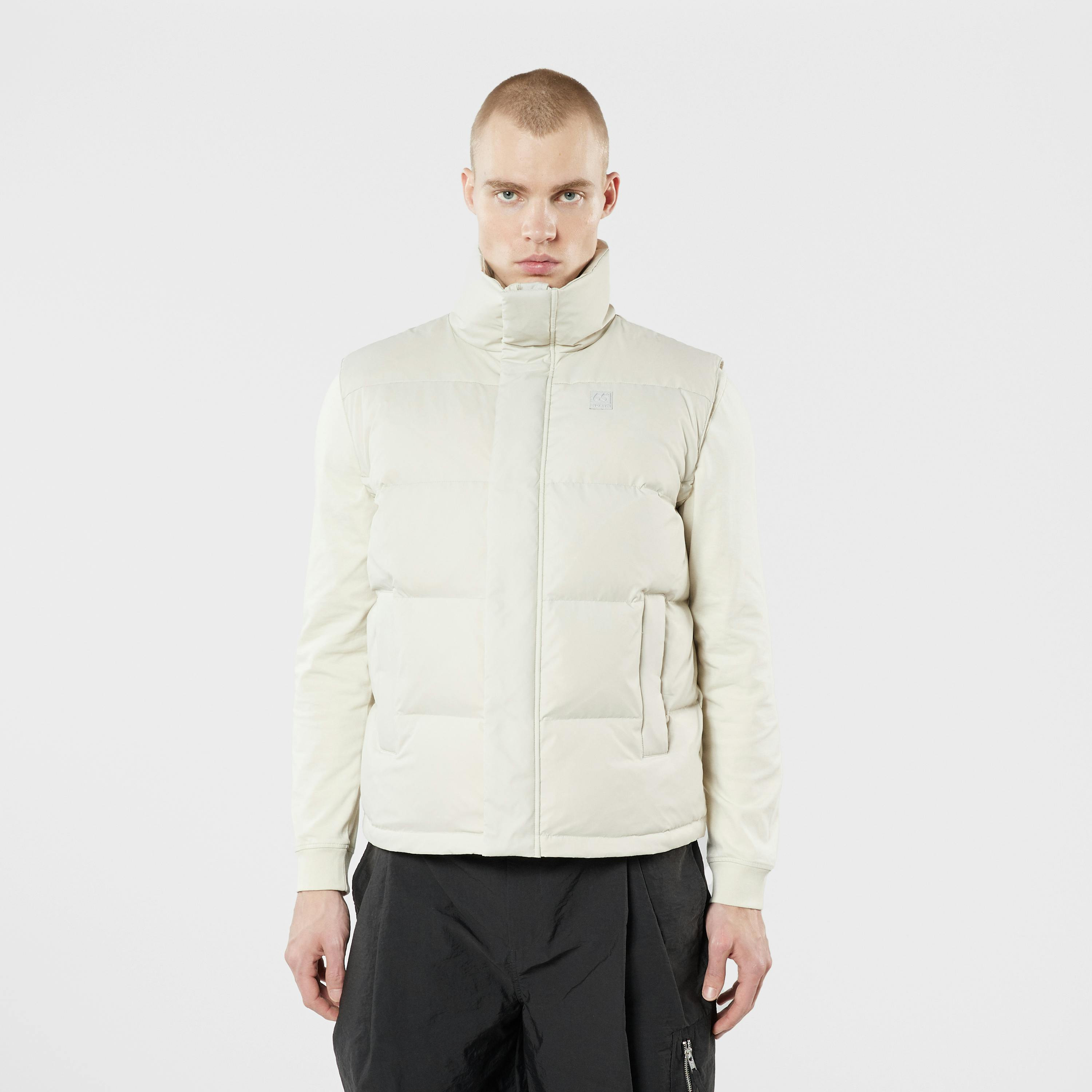 Dyngja Down Vest PFAS-Free (Unisex) - 10