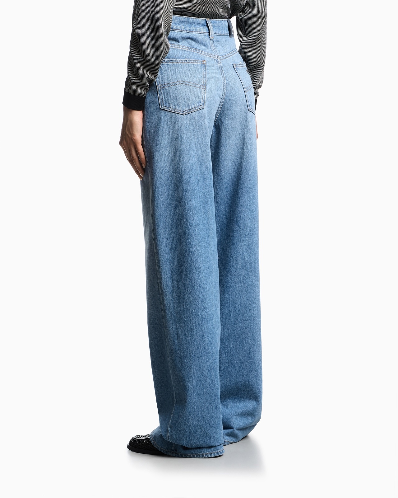 J8B WIDE-LEG, WORN-EFFECT DENIM JEANS - 3