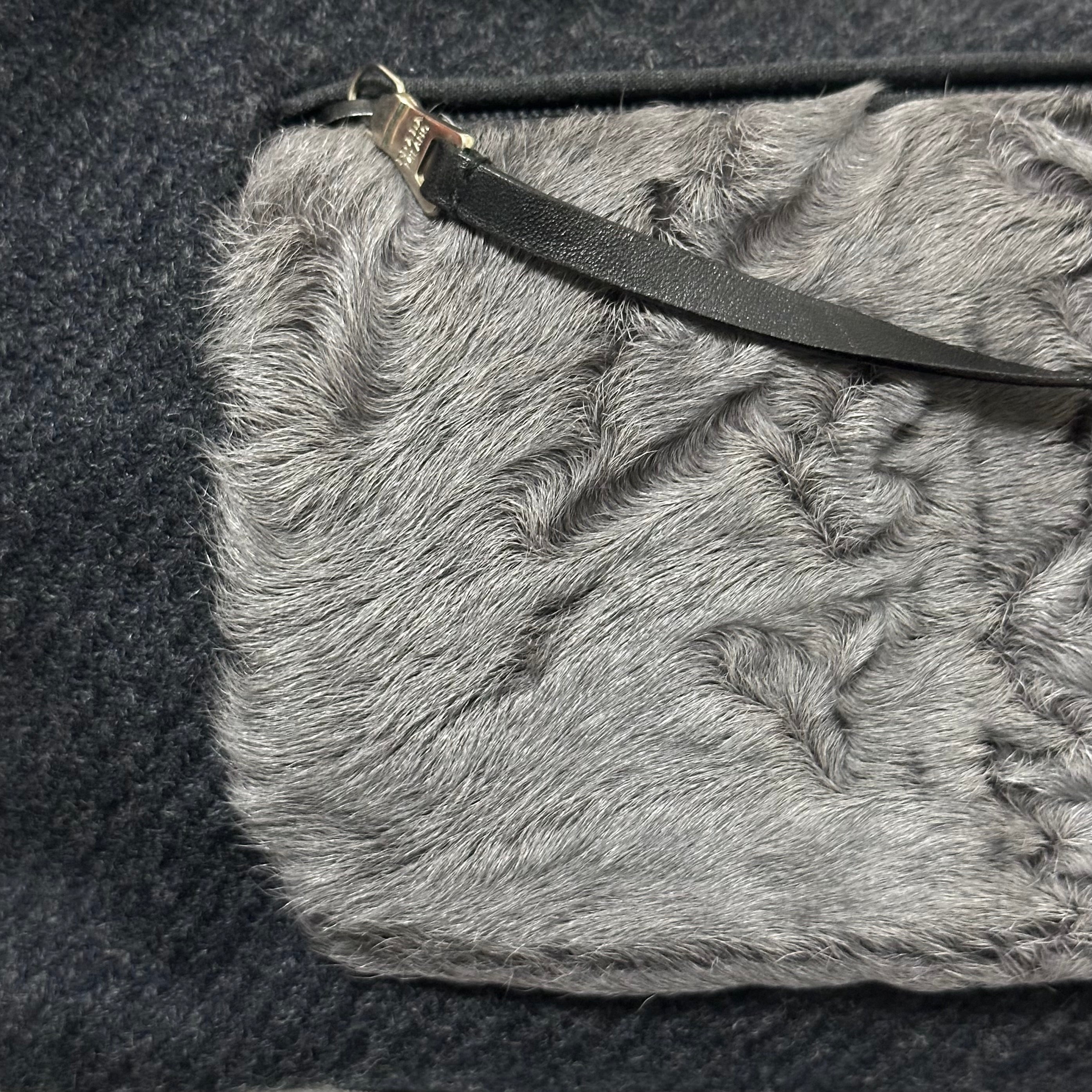 PRADA Fall Winter 1999 Lamb Fur and Wool Shoulder Bag - 5