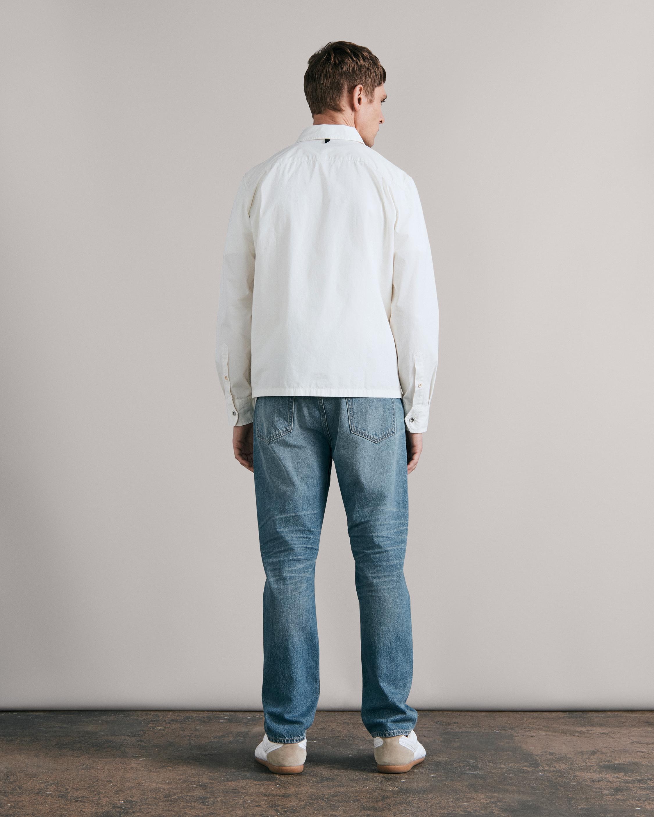 Fit 4 - Payne
Straight Fit Light Indigo Rigid Jean - 4