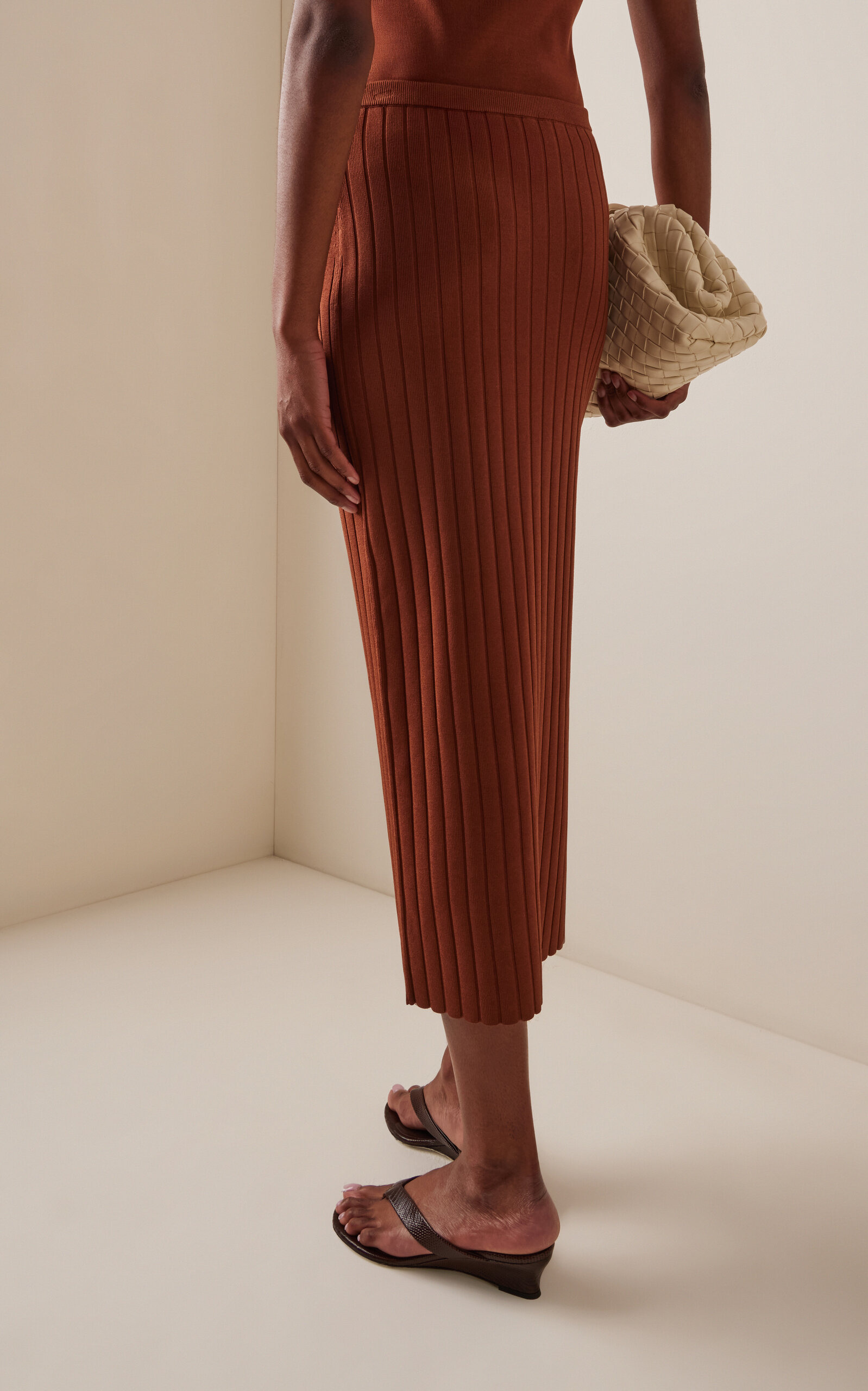 Ribbed-Knit Midi Skirt brown - 4