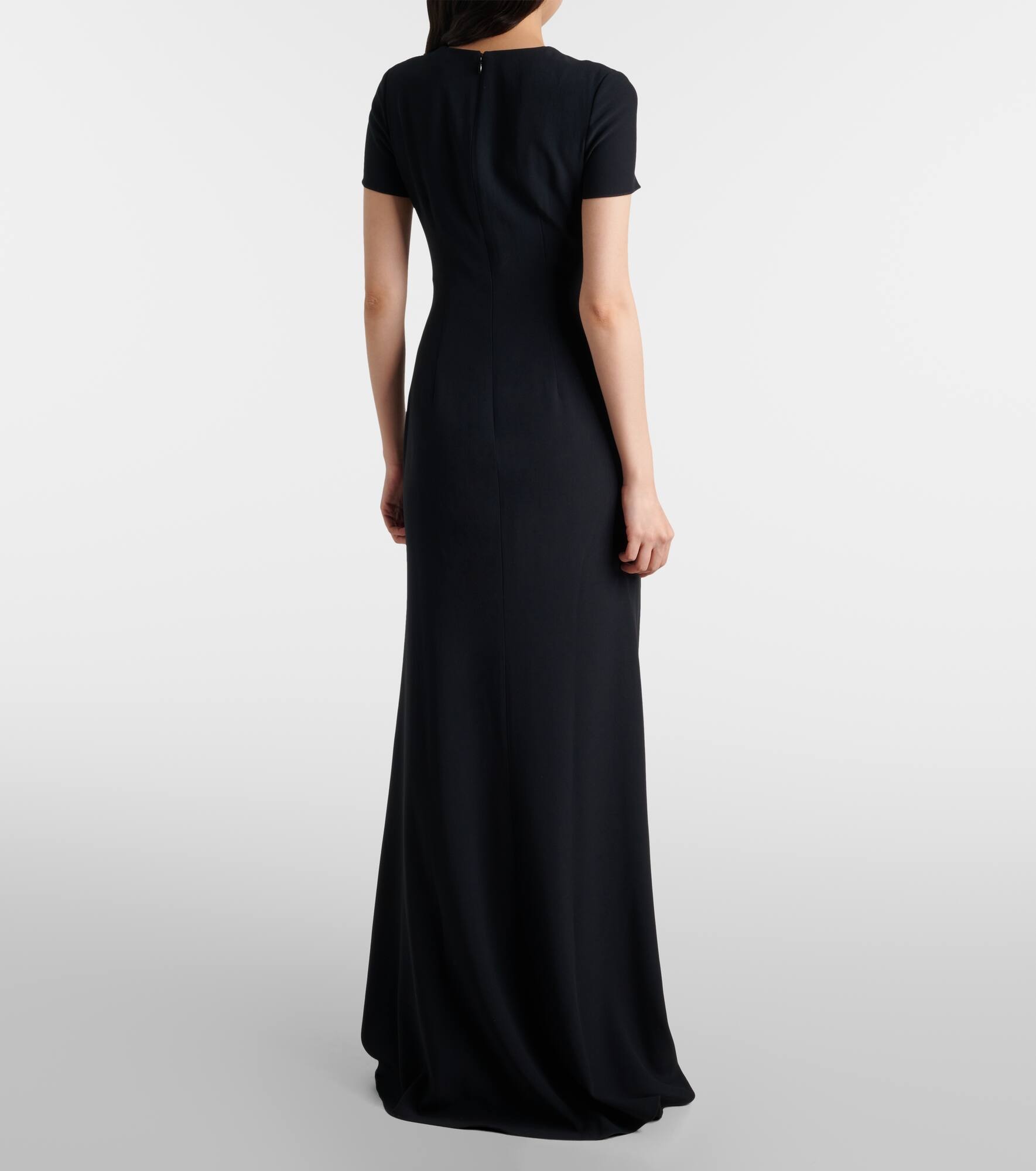 Embroidered crêpe gown - 3