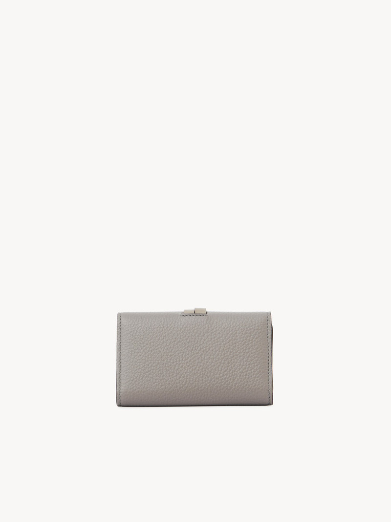 Chloé ALPHABET KEY CASE IN GRAINED LEATHER outlook
