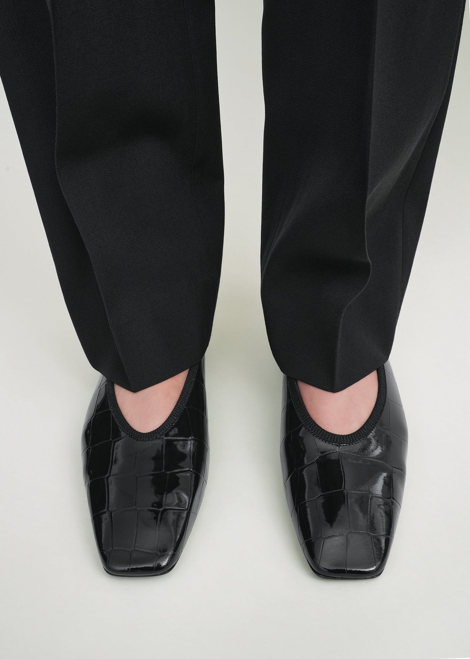 Minimalist croco-embossed ballerinas black - 2