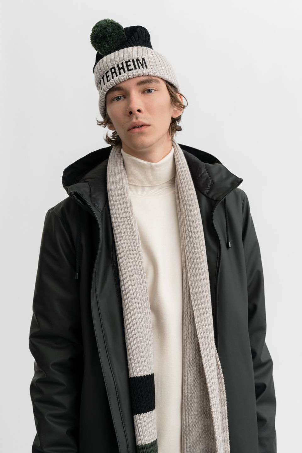 April Beanie Light Sand/Black - 9
