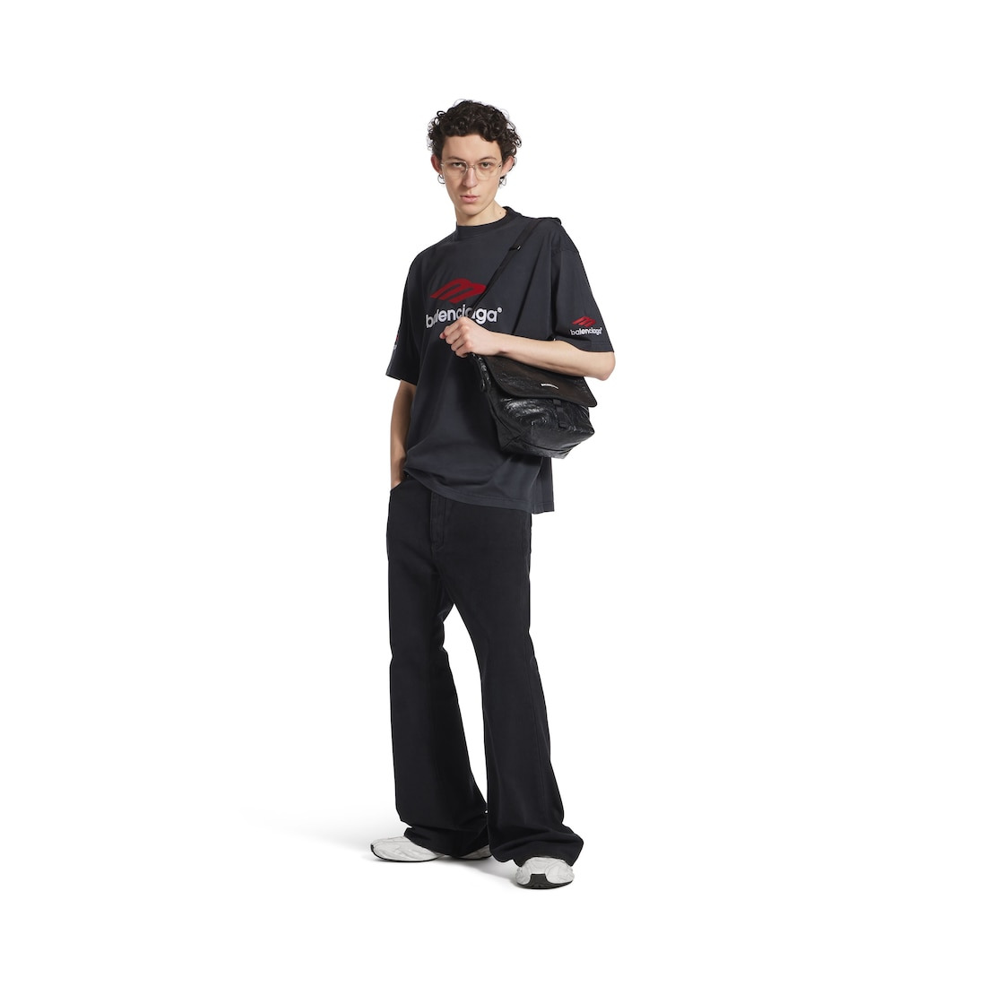 Men's Explorer Small Messenger Bag in Black - 6