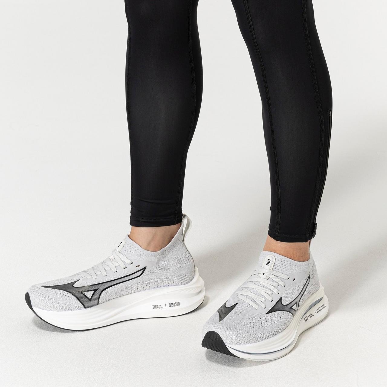 Women's Mizuno Neo Zen Running Shoe - 9
