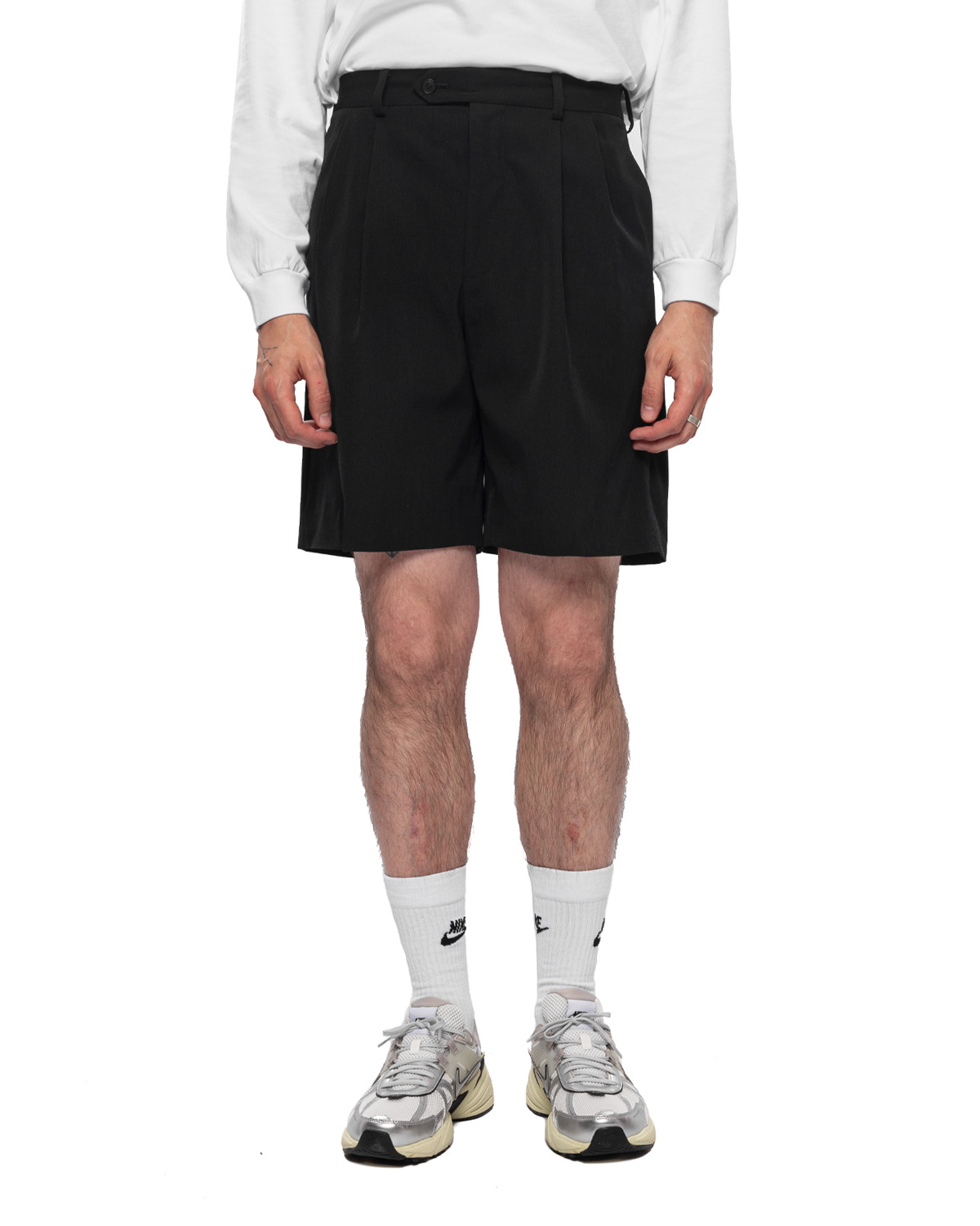 AURALEE Light Wool Max Gabardine Shorts Top Black