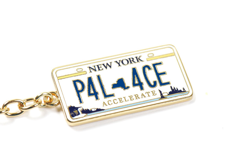 PALACE PLATE KEYRING NY outlook