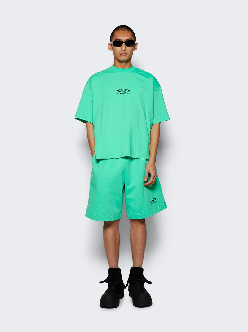 VETEMENTS Oval Logo Cropped Tee Neon Green outlook
