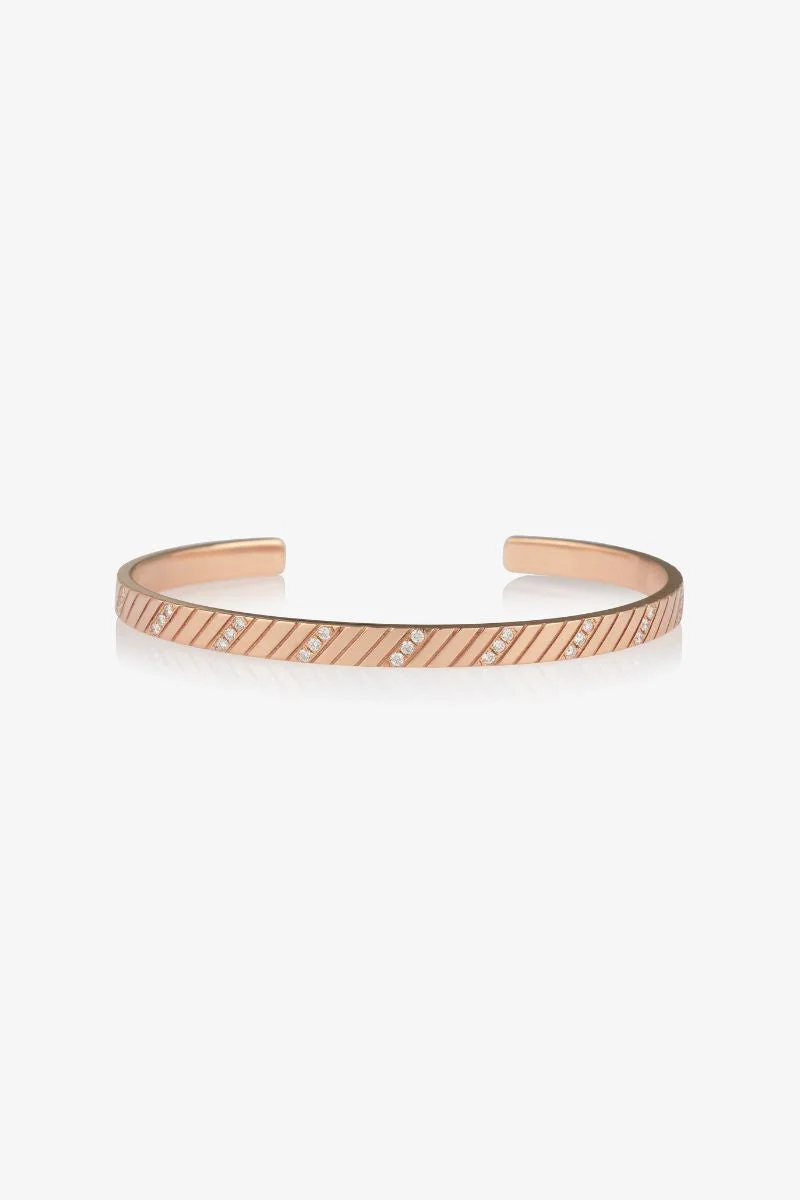 DIAMOND DIAGONAL ENGRAVED CUFF - 1
