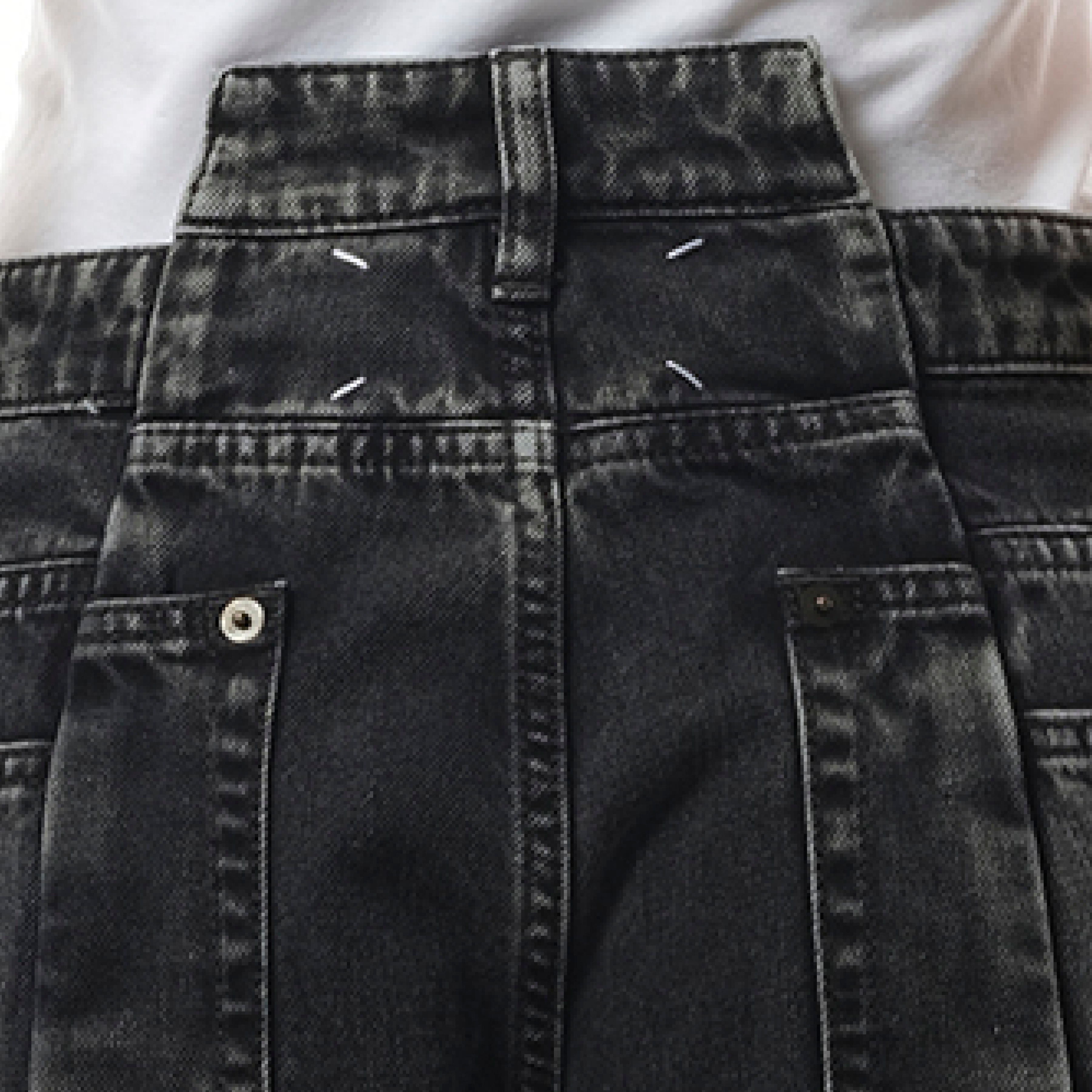 Cut Out Waistband Relaxed Fit Denim Jeans in Black - 3