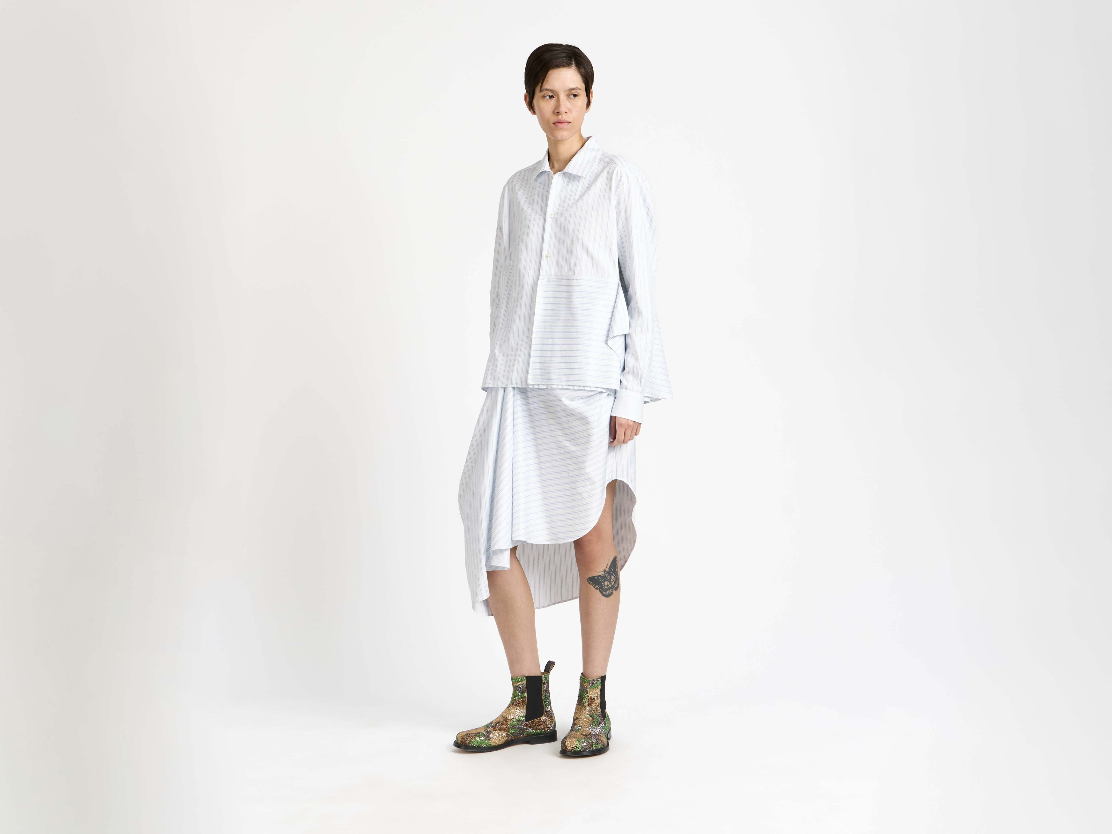 ASYMMETRIC DRAPED SHIRT IN WHITE & BLUE - 2