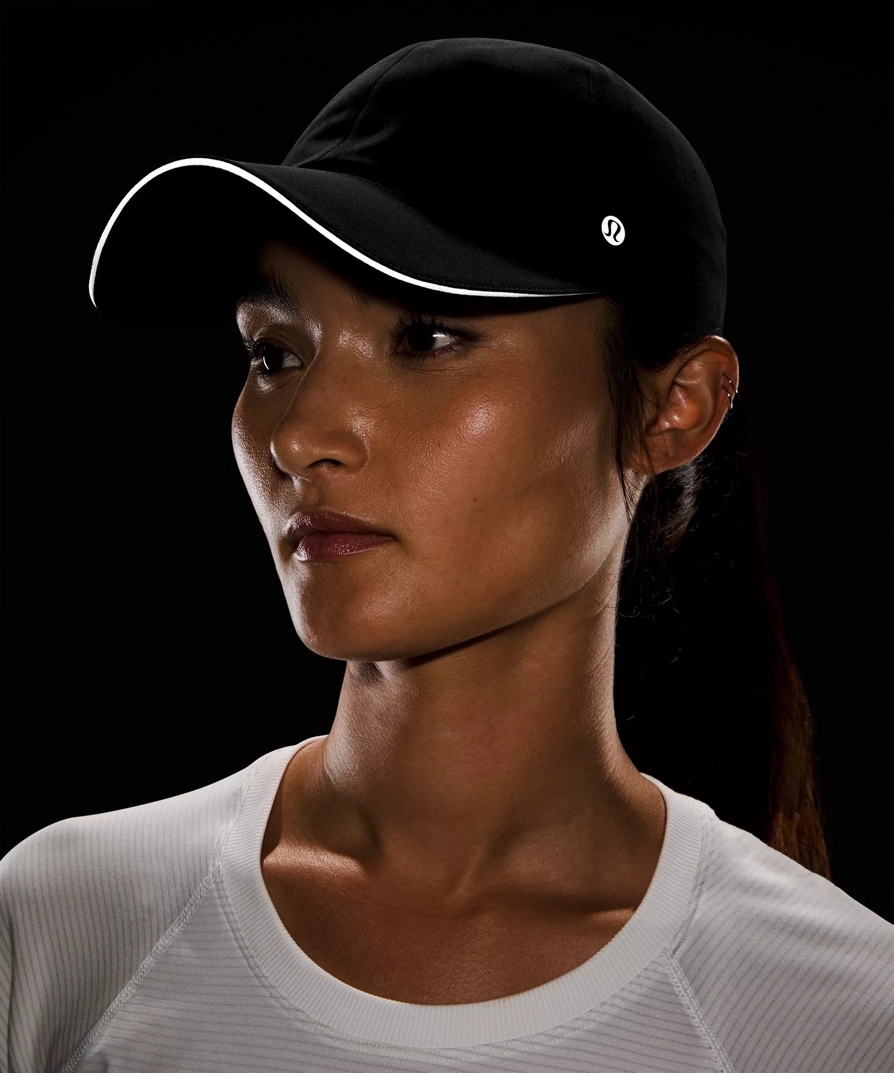 Women's Fast and Free Running Hat 3