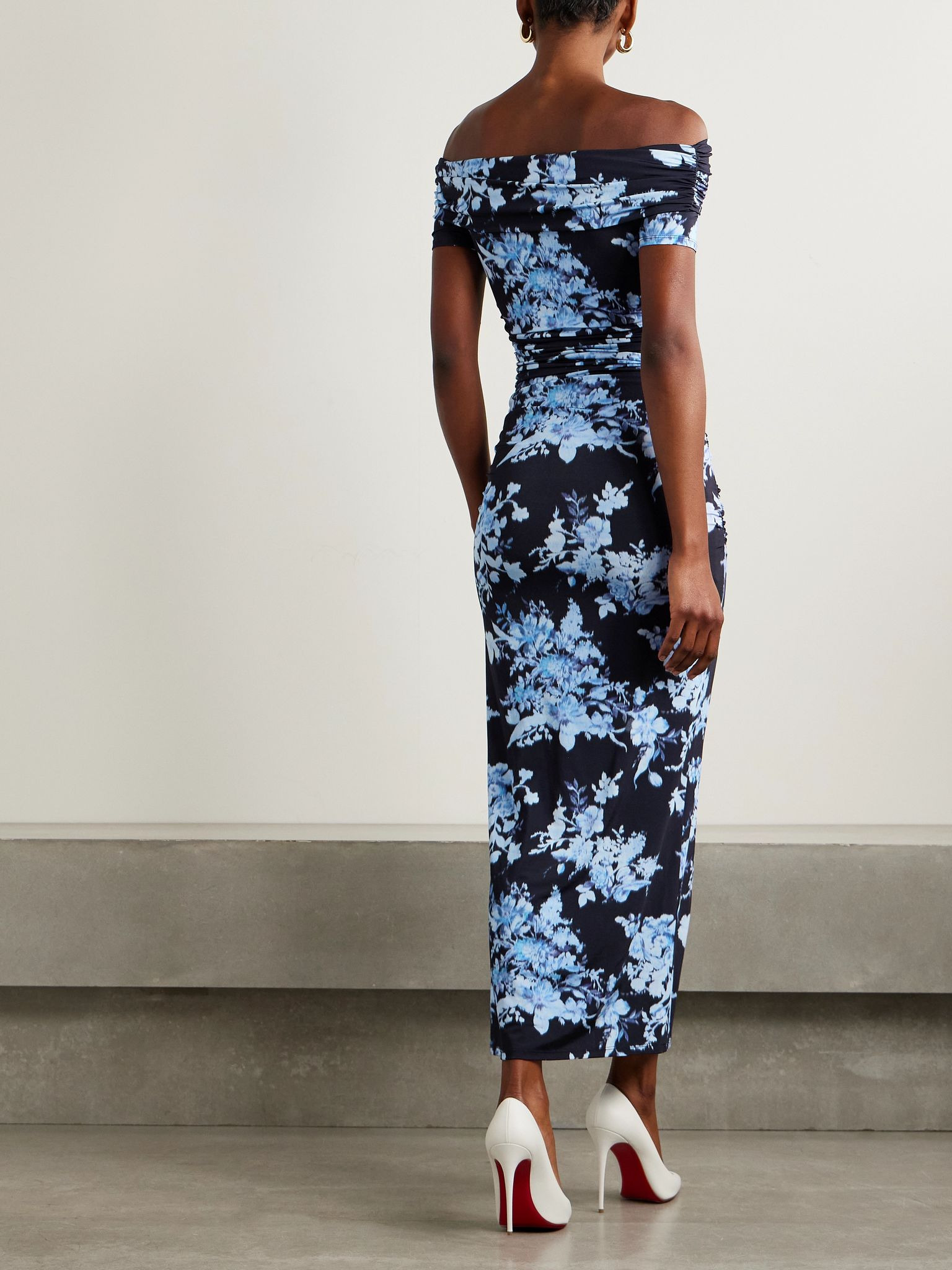Off-the-shoulder ruched floral-print stretch-jersey midi dress Navy - 3